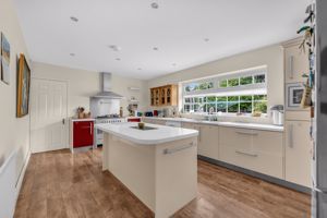 Photo 16- click for photo gallery